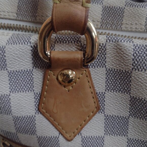 💯% authentic Louis Vuitton Saleya GM in da - Picture 8 of 16